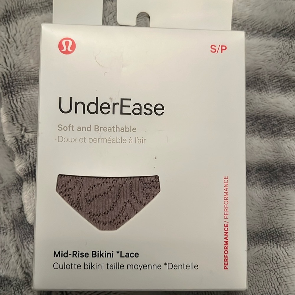 NIB lululemon size s underwear